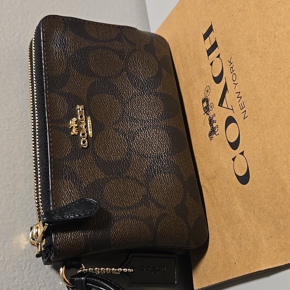 Coach Wristlet Double Zip Brown And Black Nwot View 2
